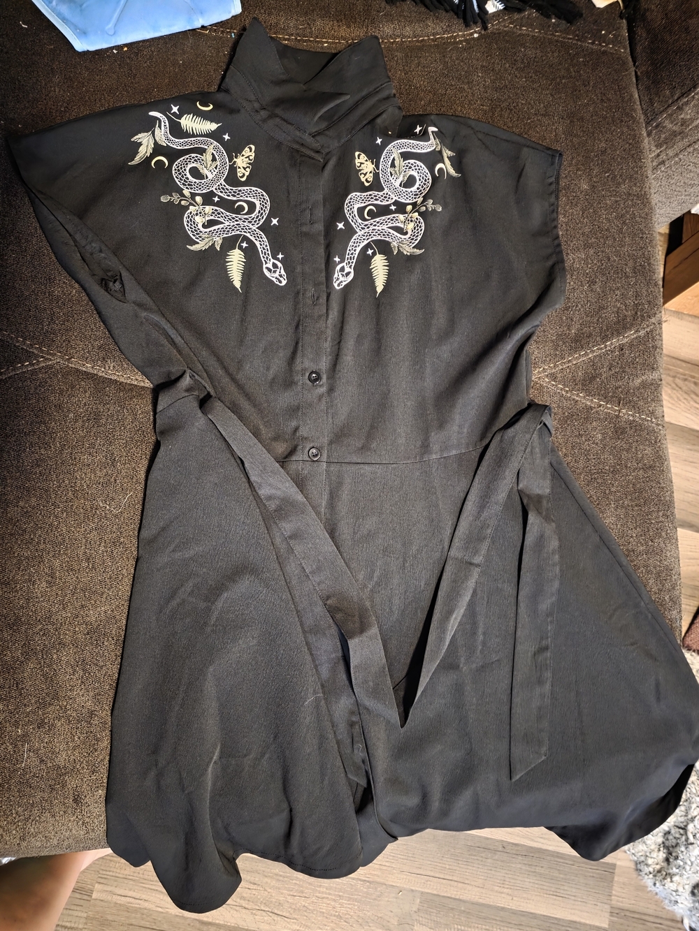ROMWE Black Midi Dress with Embroidered Snake Detail
